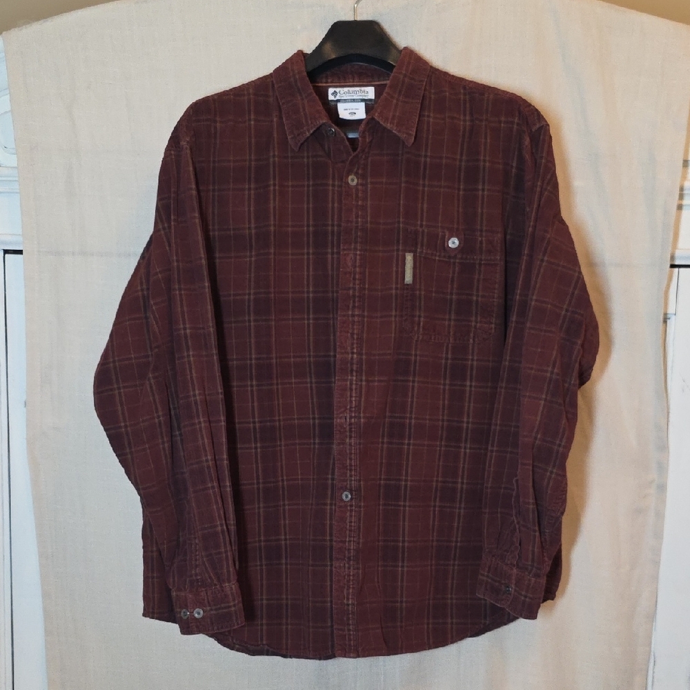 Columbia Men's Burgundy Plaid Flannel Casual Shirt